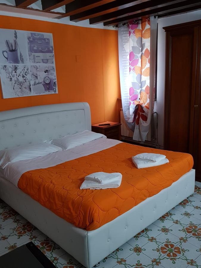 Ca' Del Sol Venezia Bed & Breakfast Bagian luar foto