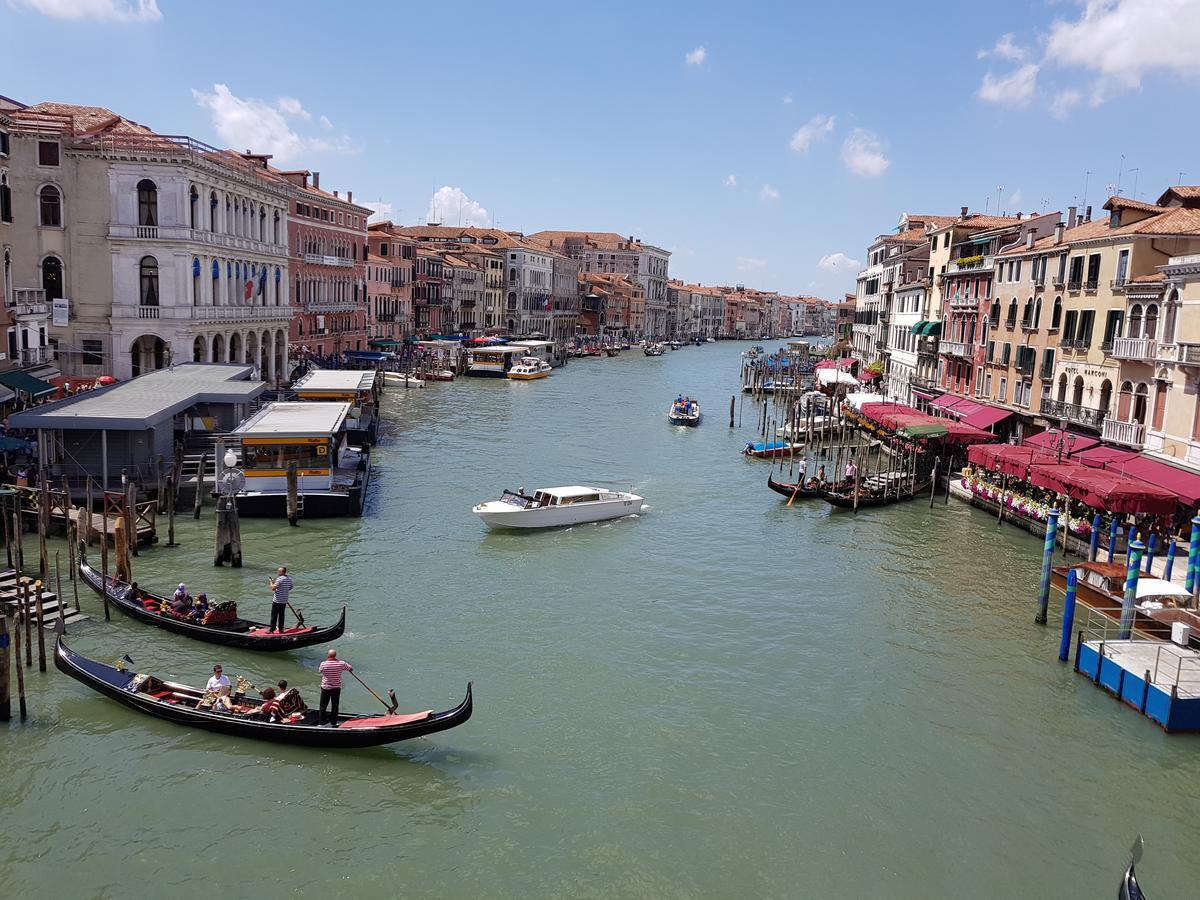 Ca' Del Sol Venezia Bed & Breakfast Bagian luar foto