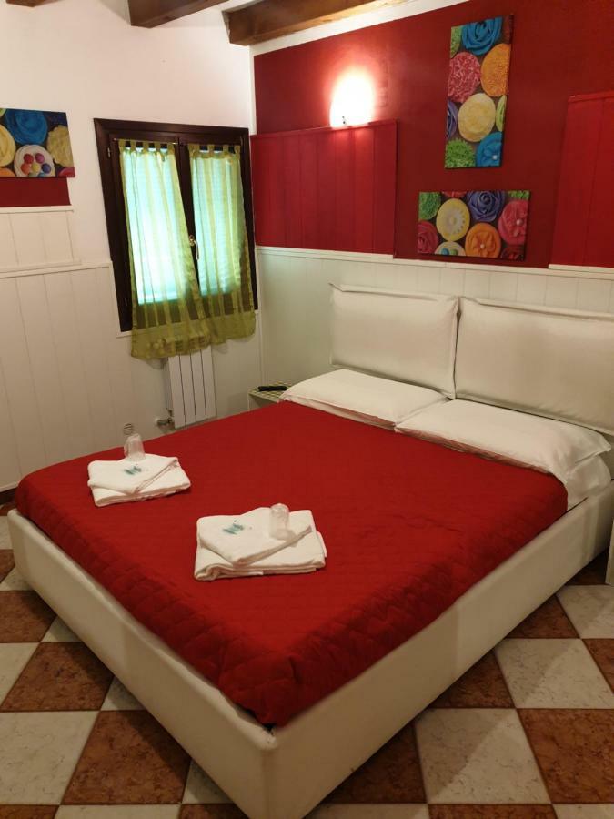 Ca' Del Sol Venezia Bed & Breakfast Bagian luar foto