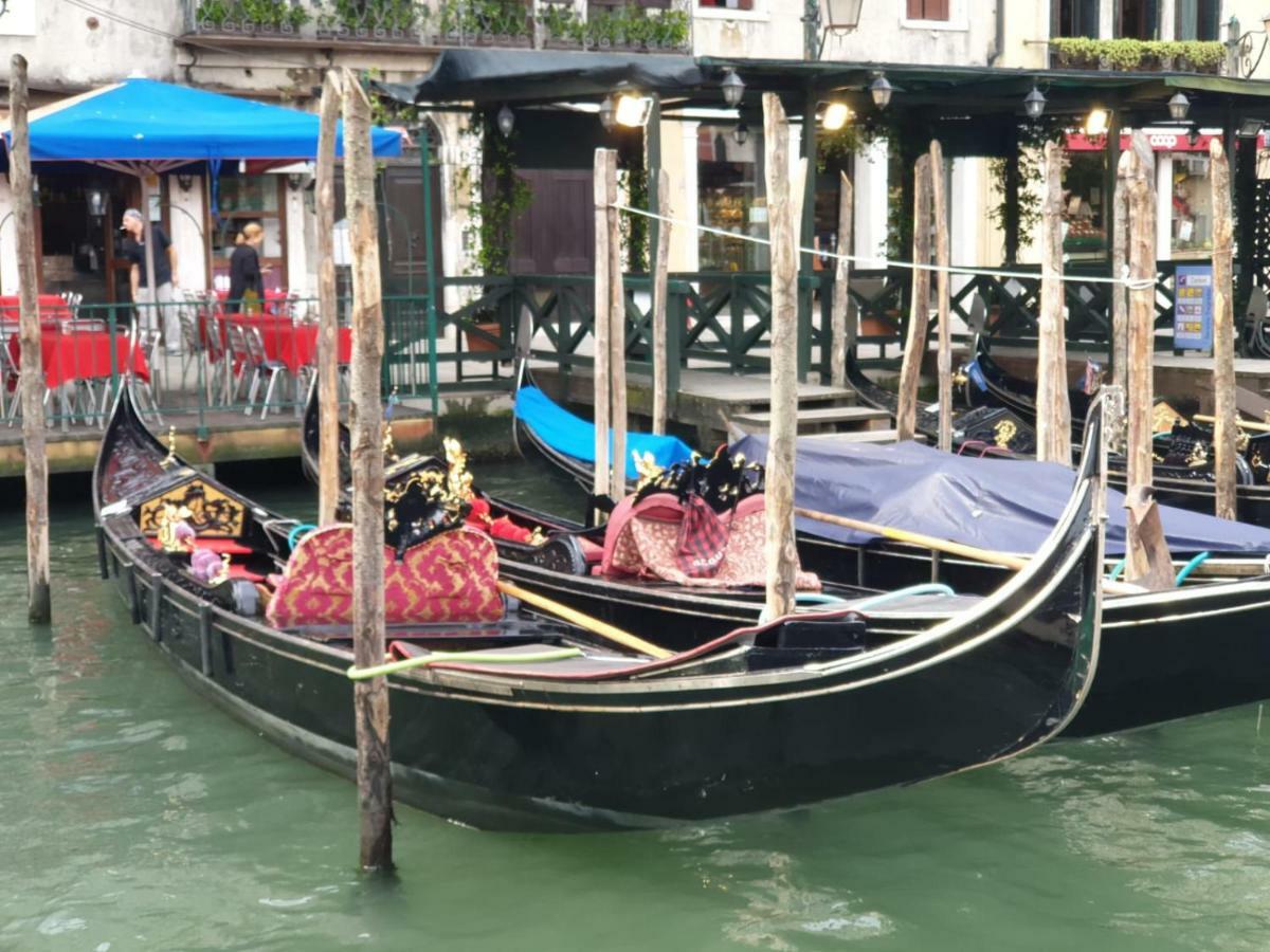 Ca' Del Sol Venezia Bed & Breakfast Bagian luar foto